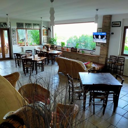 Casale Del Sole Bed & Breakfast Cepagatti Bagian luar foto