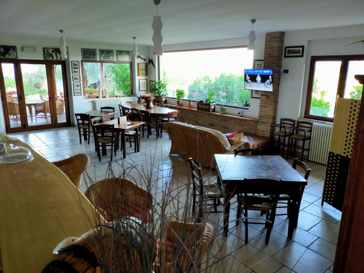 Casale Del Sole Bed & Breakfast Cepagatti Bagian luar foto