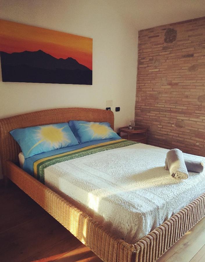 Casale Del Sole Bed & Breakfast Cepagatti Bagian luar foto
