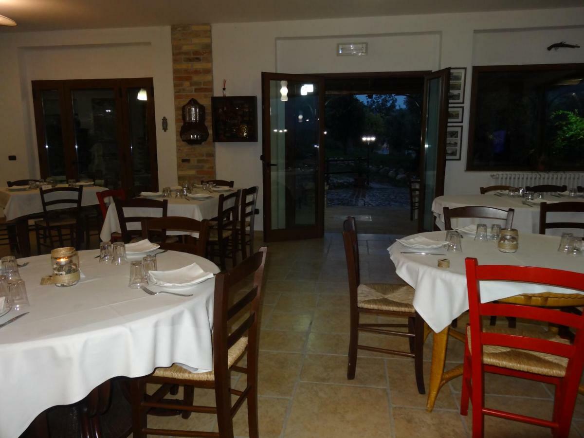 Casale Del Sole Bed & Breakfast Cepagatti Bagian luar foto