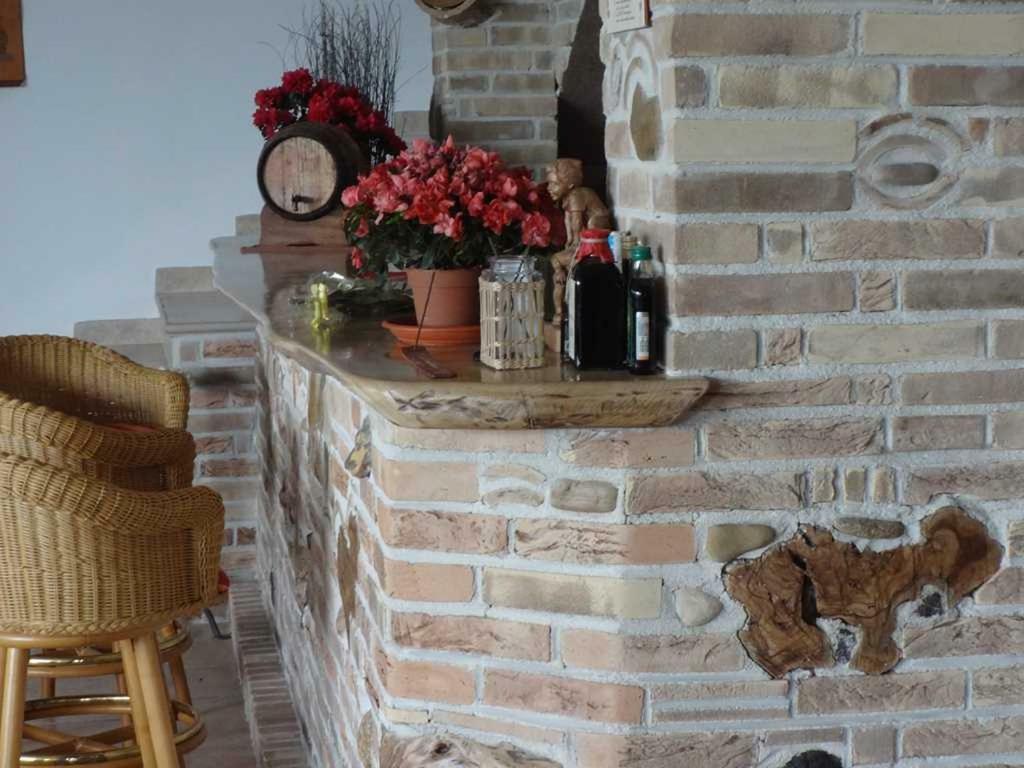Casale Del Sole Bed & Breakfast Cepagatti Bagian luar foto