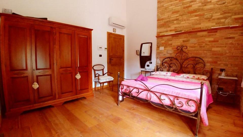 Casale Del Sole Bed & Breakfast Cepagatti Bagian luar foto
